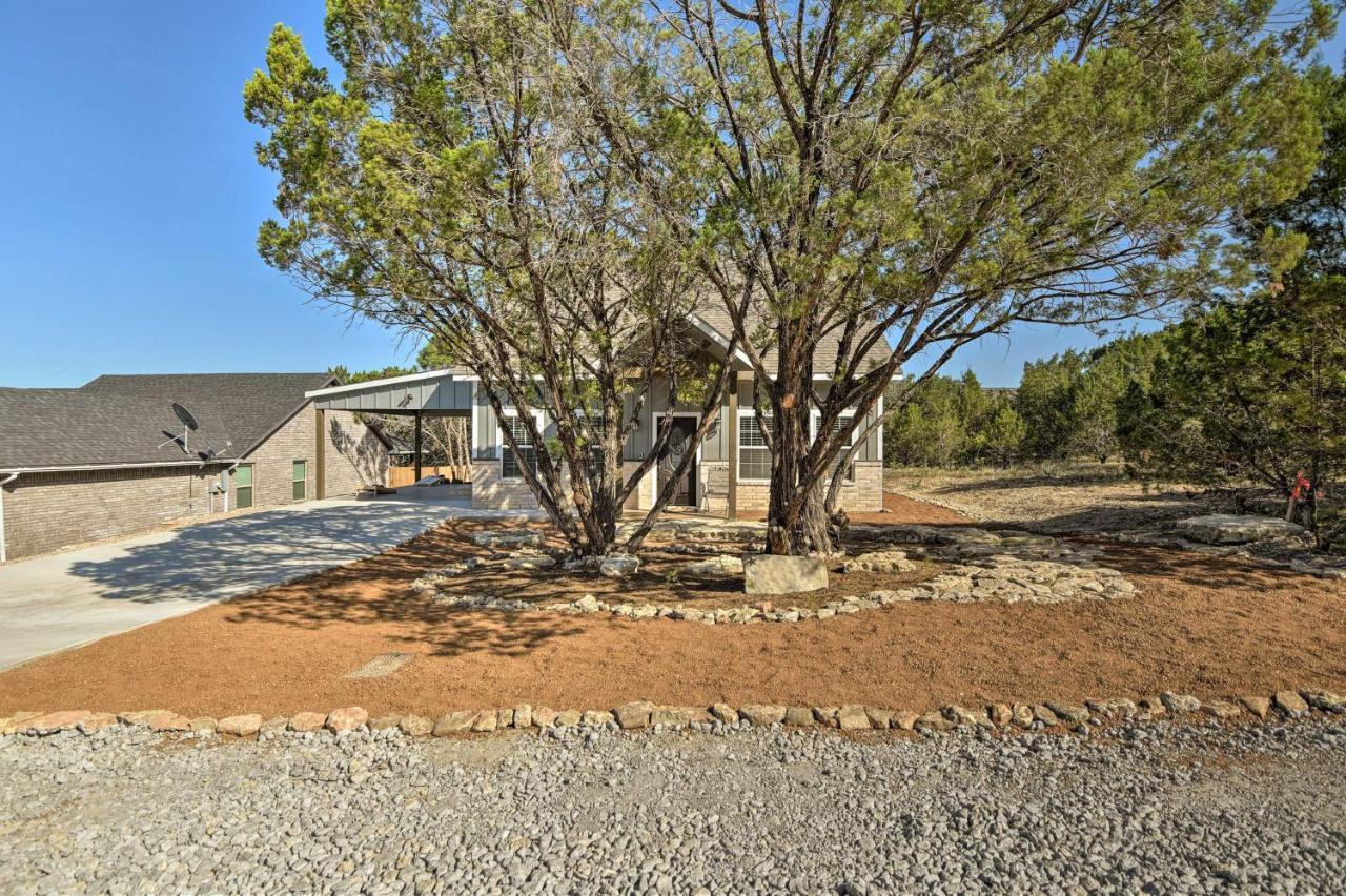 Granbury Home With Hot Tub And Furnished Patio! Exterior photo