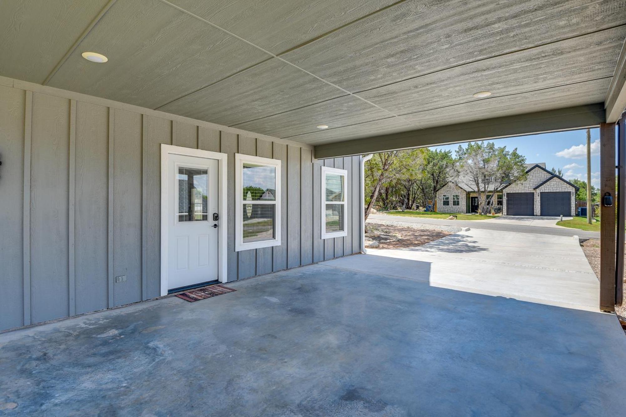 Granbury Home With Hot Tub And Furnished Patio! Exterior photo